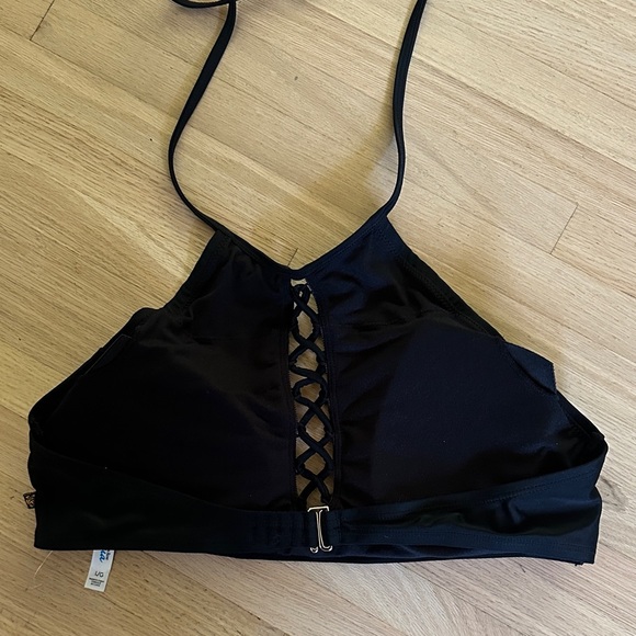 La Vie en Rose - Black Halter Bikini Top with Lace-Up Front - Large - Picture 5 of 8